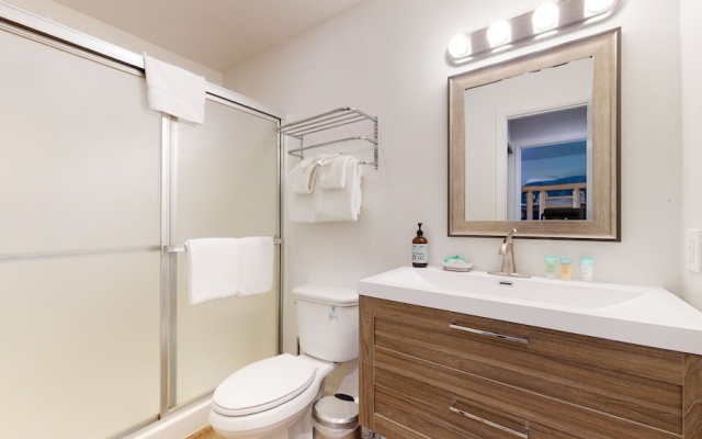Crestview #2 - Close to The Village, Near Year-round Outdoor Activities