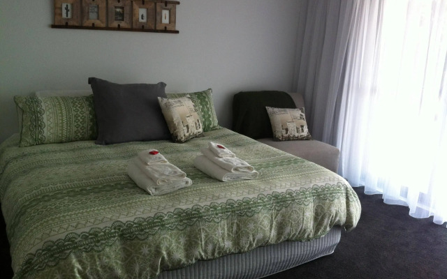 Corinella On The Esplanade Bed & Breakfast