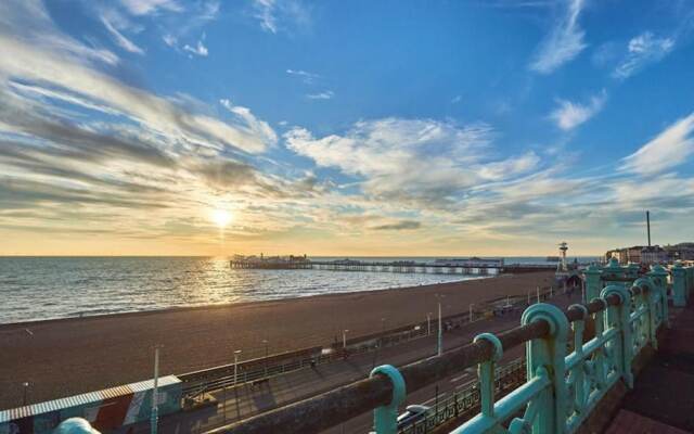 Flat in Kemptown. Road Opposite to Beach
