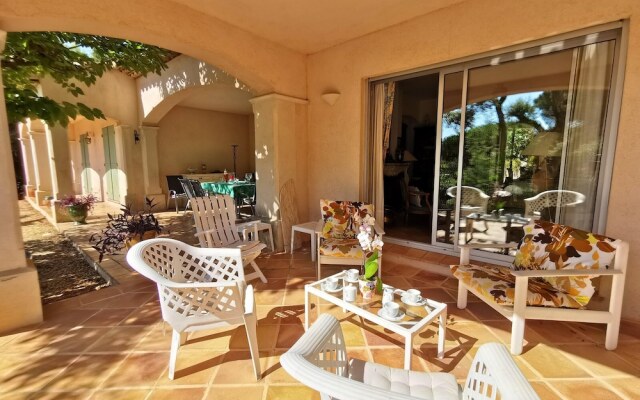 Villa With 4 Bedrooms in La Croix-valmer, With Private Pool, Enclosed