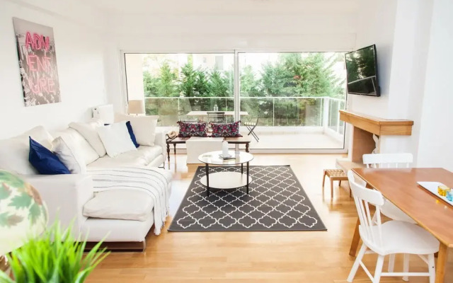 Cozy and Stylish APT 2BR in Rafina