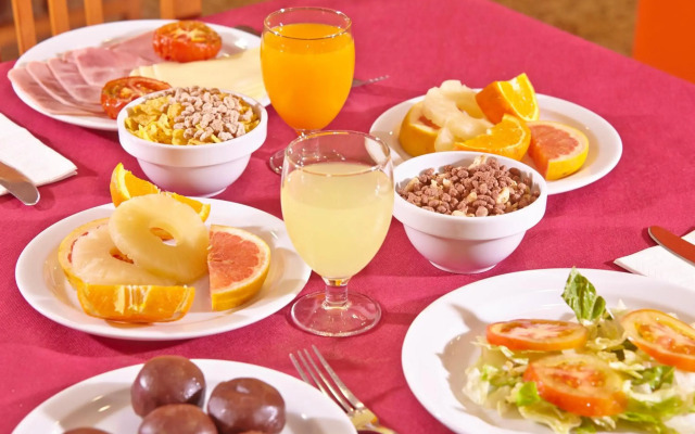 MLL Caribbean Bay Hotel