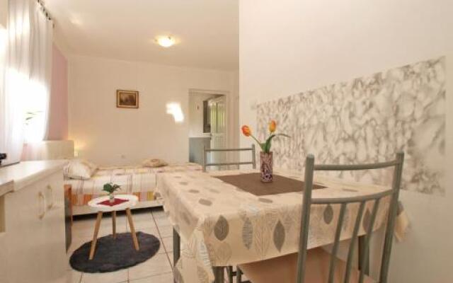 Apartment Josip 1649