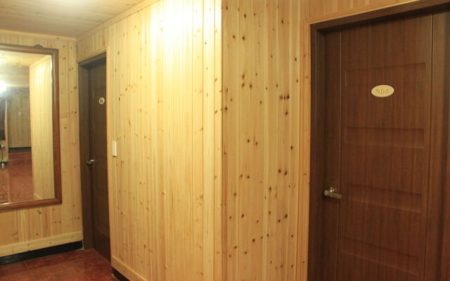 A Ji Hostel