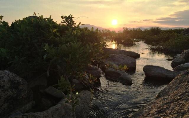 Mekong Riverside Resort Camping