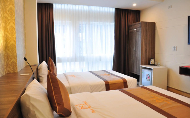 Nice Hue Hotel