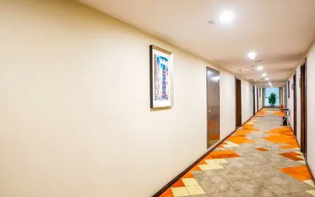 Ruihao Yazhi Hotel (Global Center Store)