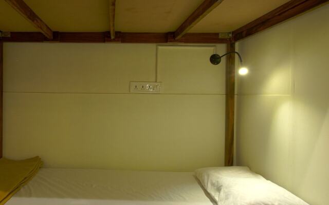 Horn Ok Please Hostel