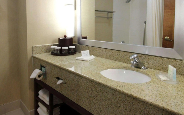 Comfort Suites Near University