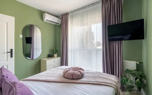 Artful & Light-Filled 2BR on Calea Victoriei - Prime Central Spot