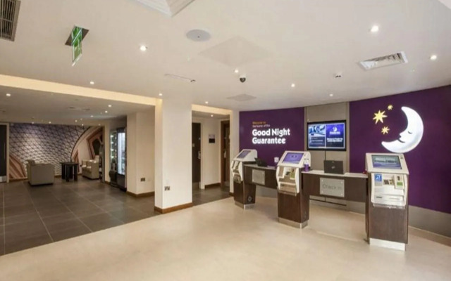 Premier Inn London Holborn Hotel