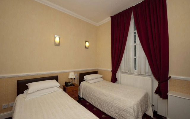 Balmoral House Hotel