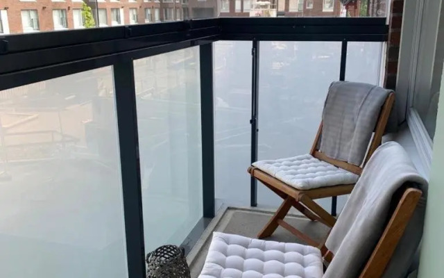 Modern city apartment with Sauna nearby the Airport