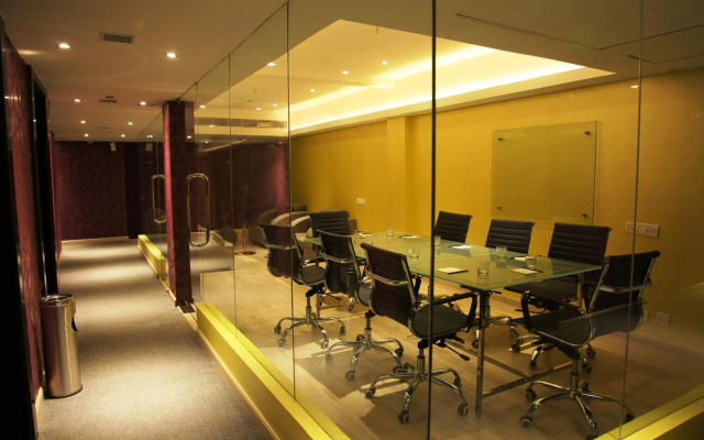 OYO Premium Karkhana Secunderabad
