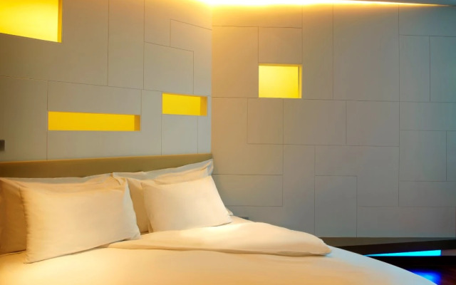 LiT BANGKOK Residence