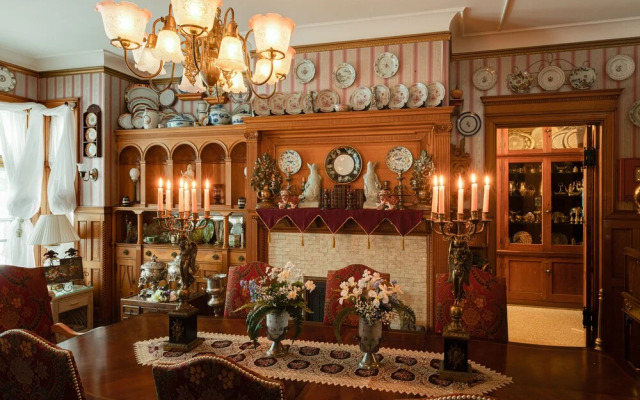 The Dempsey Manor Bed & Breakfast Inn