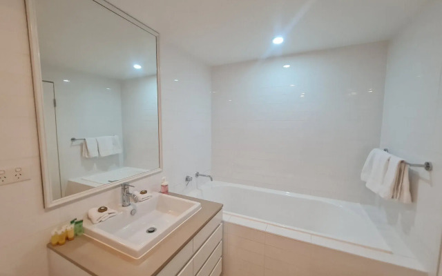 Link Portside Wharf Apartment Hotel