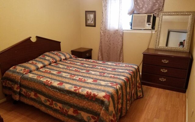 Executive Inn & Suites