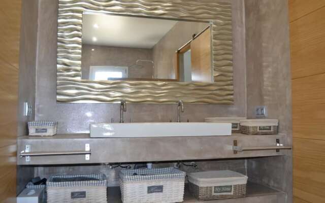 Villa Ardiaca TH 16