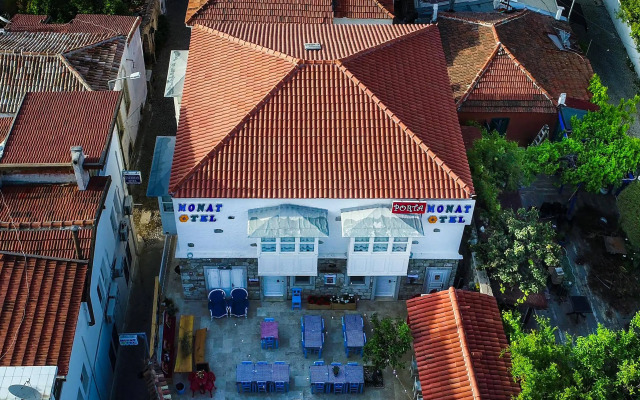 Monat Otel Alacati