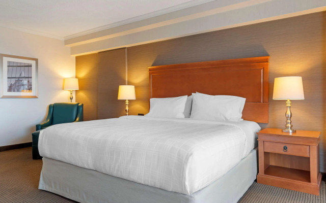 Best Western Plus Gatineau-Ottawa Downtown