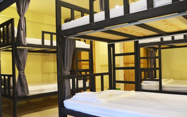 Chang Hostel