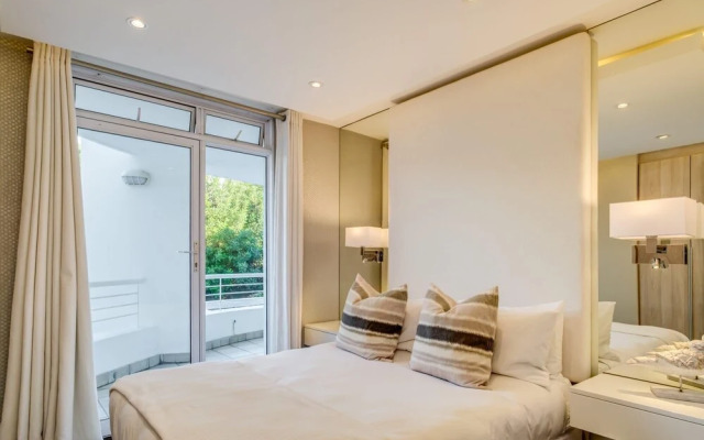 Elegant Apartment at the Waterclub Amani Views