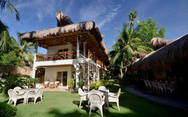 Mike's Dauin Beach Resort