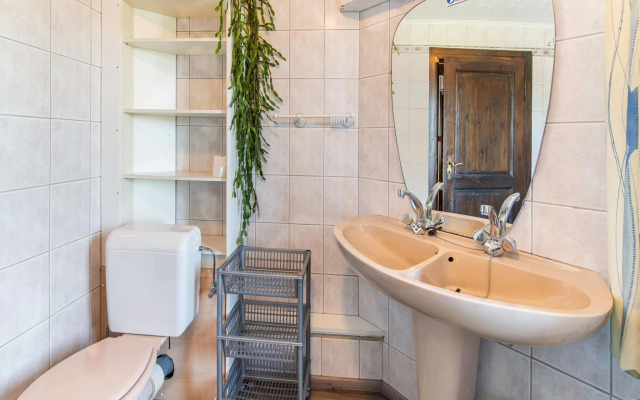 Pretty House in the Ardennes With Swimming Pool & Games Room