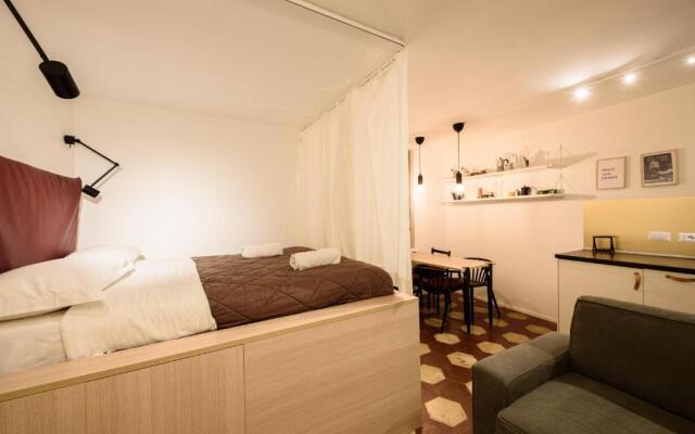 Vico Santa Luciella 20