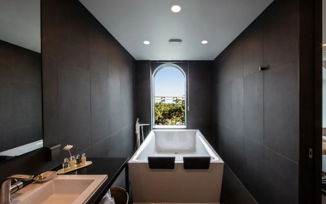 AG405 Hotel