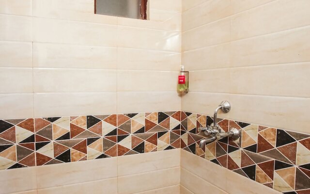 OYO Townhouse 27926 Sector 66 Noida