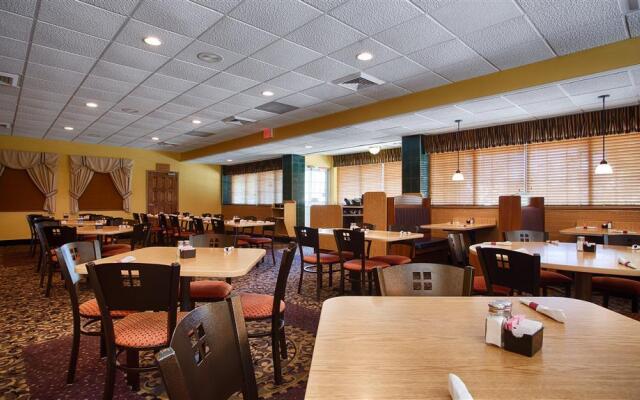 Best Western Cooper's Mill Hotel