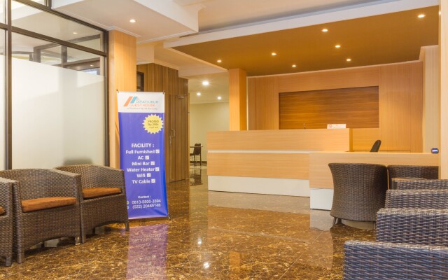 RedDoorz Plus @ Dipatiukur