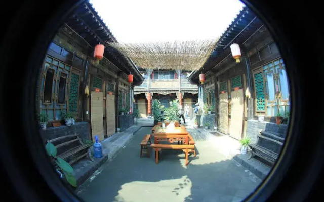 Lao Cheng Gen Hostel