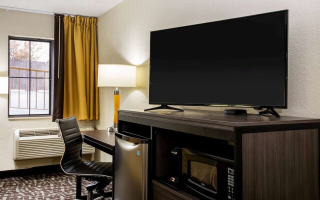 Spark by Hilton Wichita East