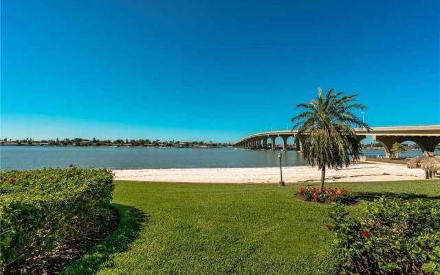 Bahia Vista 7115 - Two Bedroom Condo