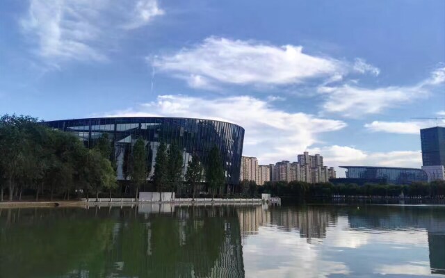 Yading Peninsula Hotel