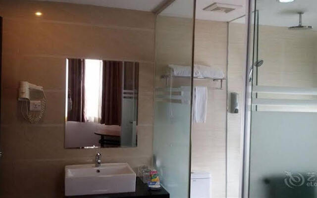 Jinghu Boutique Hotel