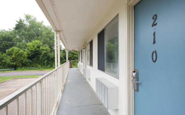 Days Inn by Wyndham New Philadelphia