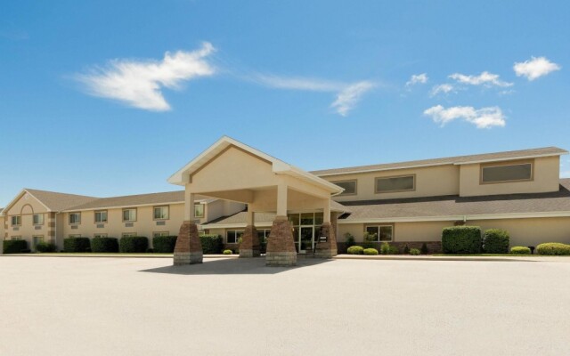 AmericInn Lodge & Suites Republic