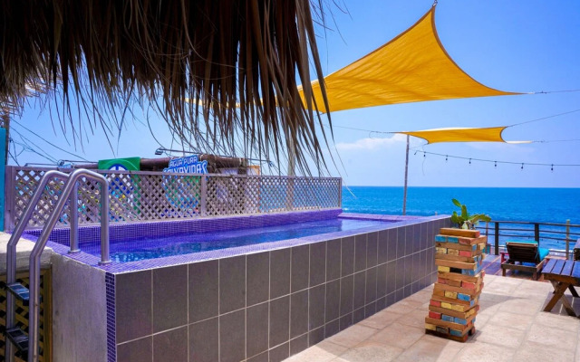 Black Sand Beachhouse