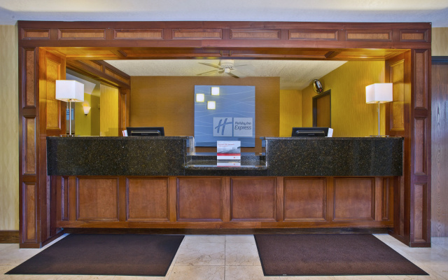 Holiday Inn Express Mackinaw City by IHG