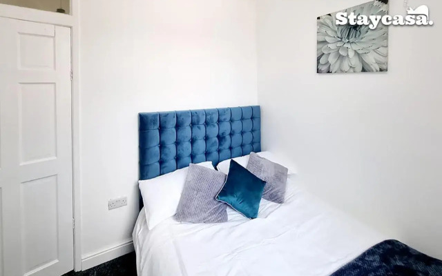 Cosy 4-Bedroom House Manchester