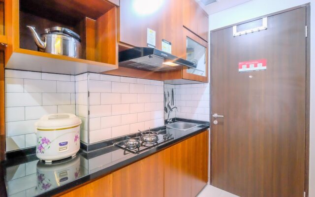 Restful And Minimalist Studio Transpark Cibubur Apartment