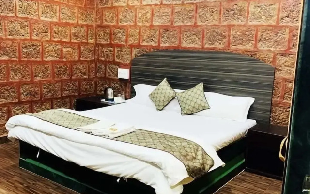 Mayekars Holiday Home