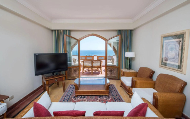 Reef Oasis Beach Resort