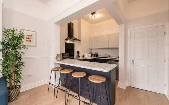 Host Apartments Seel St Townhouse Apt II