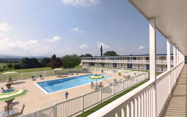 Days Inn by Wyndham Waynesboro