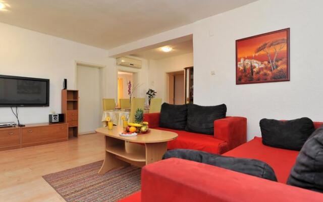 Apartment Luan